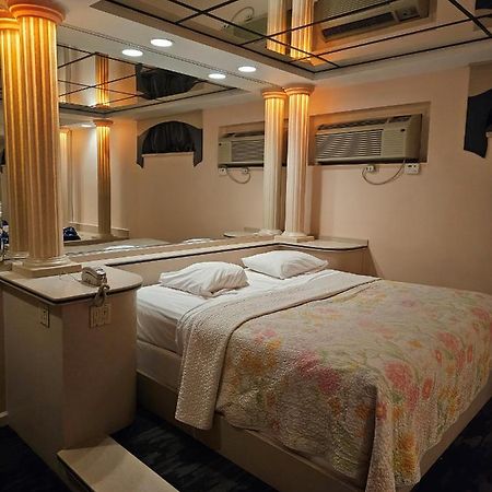 Loop Inn Motel アヴェネル エクステリア 写真